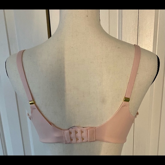 DESIGNED BY VICTORIA SECRET!!!! NWT  BRA - Picture 2 of 5